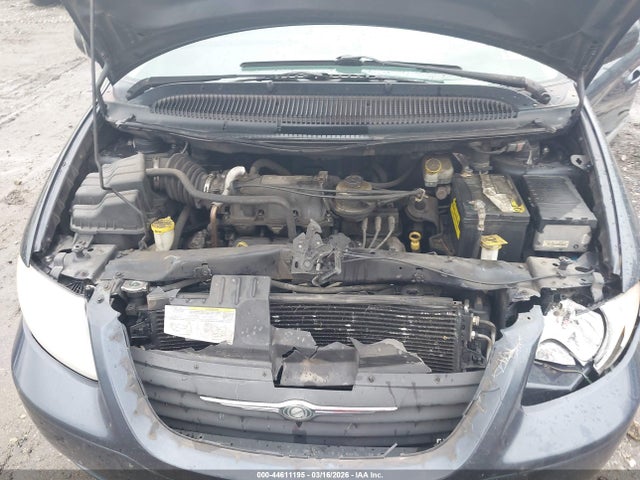 44611195 :رقم المزاد ، 1A4GJ45R87B152076 vin ، 2007 Chrysler Town & Country مزاد بيع