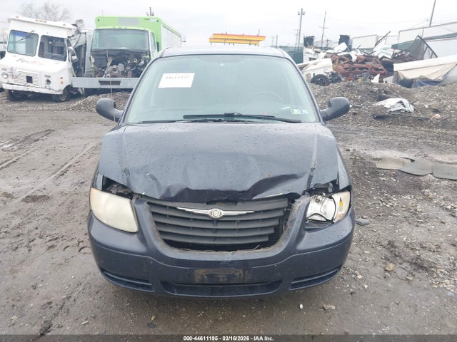 44611195 :رقم المزاد ، 1A4GJ45R87B152076 vin ، 2007 Chrysler Town & Country مزاد بيع
