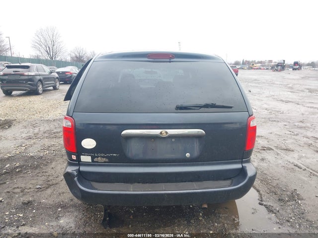 44611195 :رقم المزاد ، 1A4GJ45R87B152076 vin ، 2007 Chrysler Town & Country مزاد بيع
