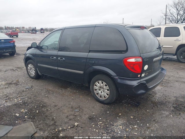 44611195 :رقم المزاد ، 1A4GJ45R87B152076 vin ، 2007 Chrysler Town & Country مزاد بيع