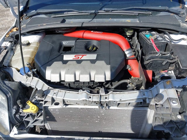 44611207 :رقم المزاد ، 1FADP3L93EL135686 vin ، 2014 Ford Focus St مزاد بيع