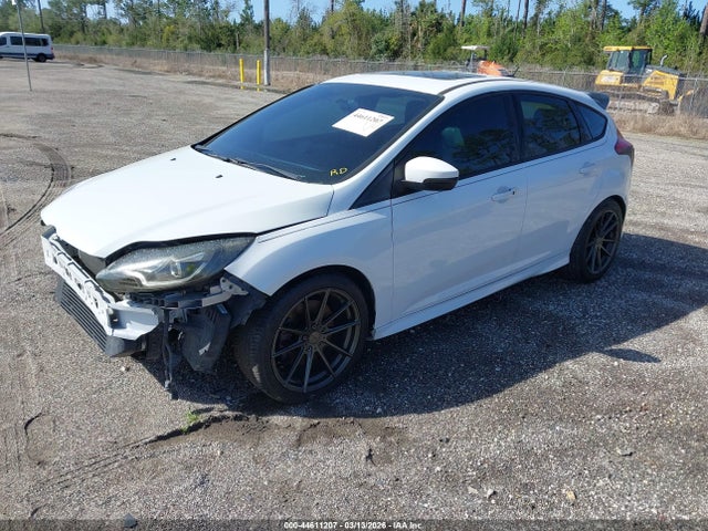44611207 :رقم المزاد ، 1FADP3L93EL135686 vin ، 2014 Ford Focus St مزاد بيع