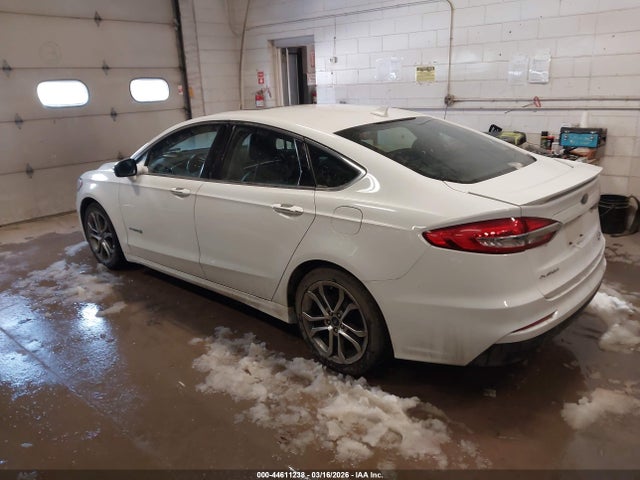 2019 FORD FUSION HYBRID 3FA6P0RU3KR120444 Photo 2