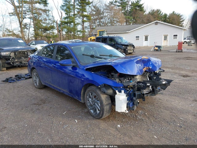 44611245 :رقم المزاد ، KMHLM4DG0RU647550 vin ، 2024 Hyundai Elantra Sel مزاد بيع