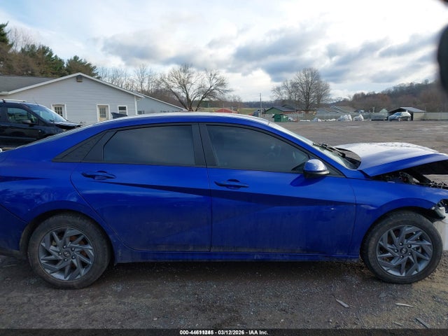 44611245 :رقم المزاد ، KMHLM4DG0RU647550 vin ، 2024 Hyundai Elantra Sel مزاد بيع