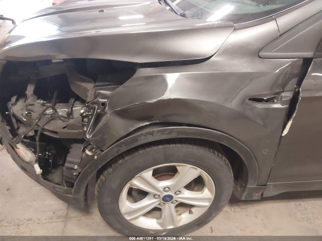 1FMCU0G71FUA27709 Ford ESCAPE SE