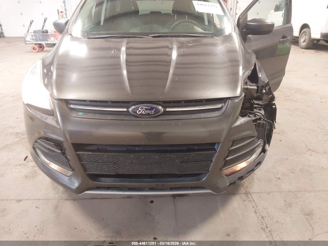 1FMCU0G71FUA27709 Ford ESCAPE SE