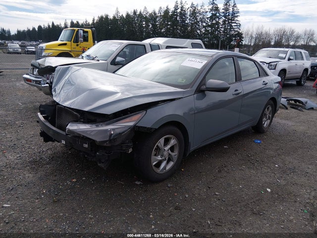 KMHLL4AG2NU325123 Hyundai ELANTRA SE