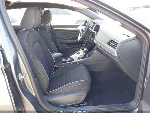 2024 Volkswagen Jetta 1.5t Sport მანქანა იყიდება აუქციონზე, vin: 3VWBM7BUXRM094157, აუქციონის ნომერი: 44611273