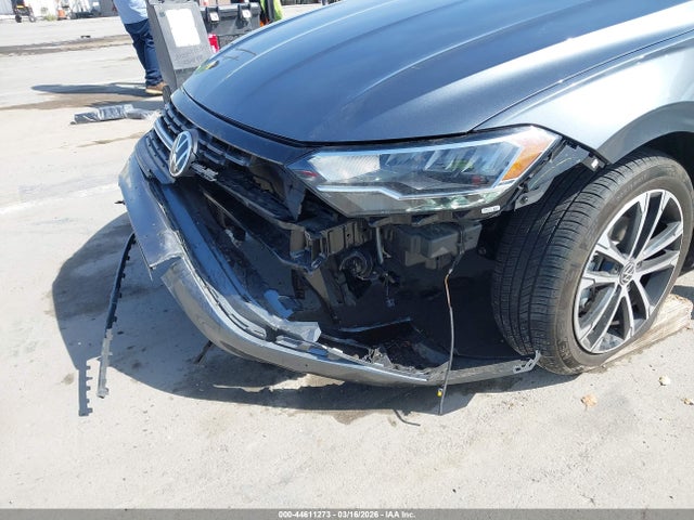 2024 Volkswagen Jetta 1.5t Sport მანქანა იყიდება აუქციონზე, vin: 3VWBM7BUXRM094157, აუქციონის ნომერი: 44611273