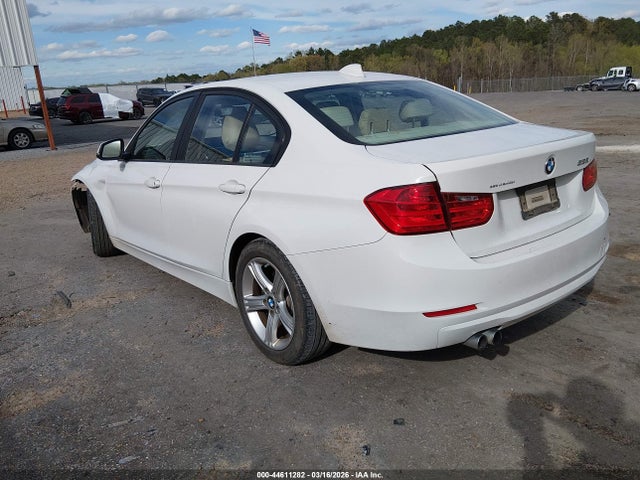 44611282 :رقم المزاد ، WBA3A5G59FNS90742 vin ، 2015 Bmw 328i مزاد بيع