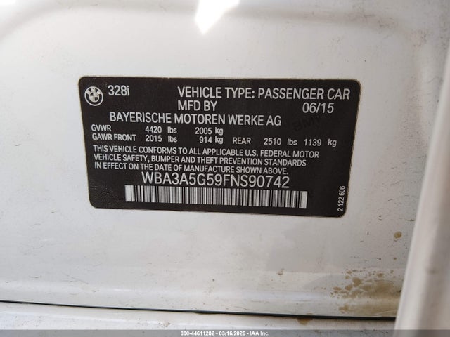 44611282 :رقم المزاد ، WBA3A5G59FNS90742 vin ، 2015 Bmw 328i مزاد بيع