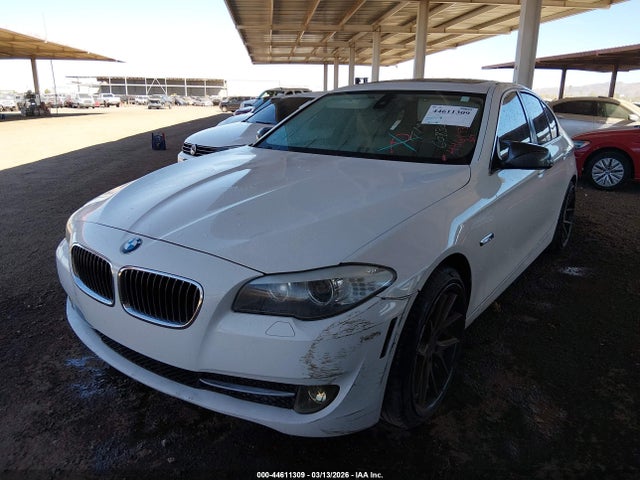 2011 Bmw 535i მანქანა იყიდება აუქციონზე, vin: WBAFR7C51BC608303, აუქციონის ნომერი: 44611309
