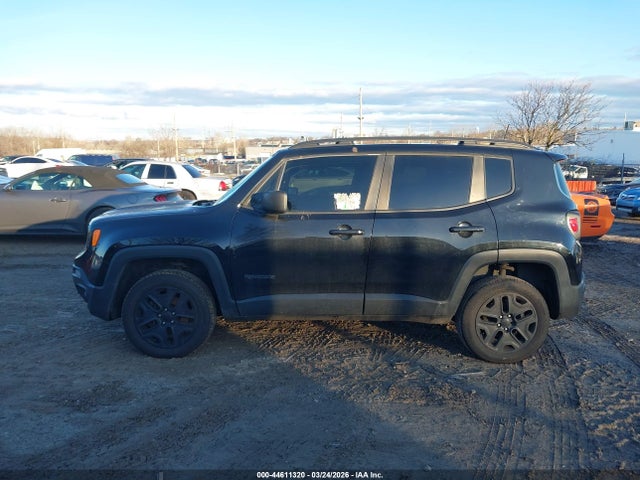 ZACCJBAB2JPH26749 Jeep Renegade Upland Edition 4x4