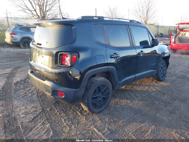 ZACCJBAB2JPH26749 Jeep Renegade Upland Edition 4x4