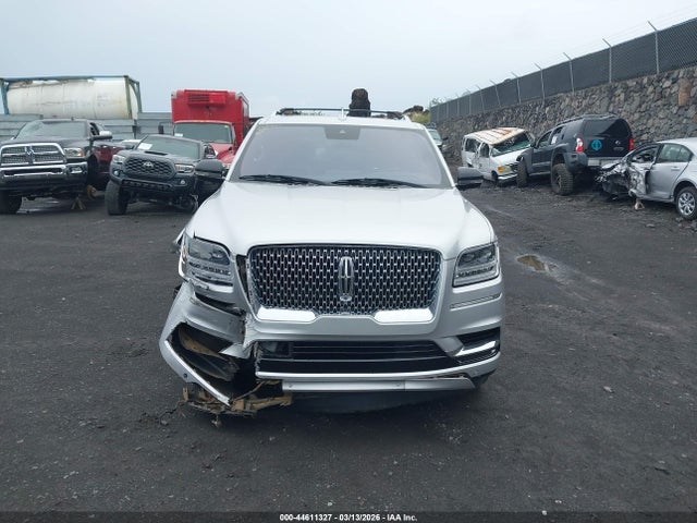 5LMJJ3LT8KEL03163 Lincoln Navigator L Reserve