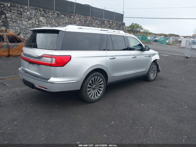 5LMJJ3LT8KEL03163 Lincoln Navigator L Reserve