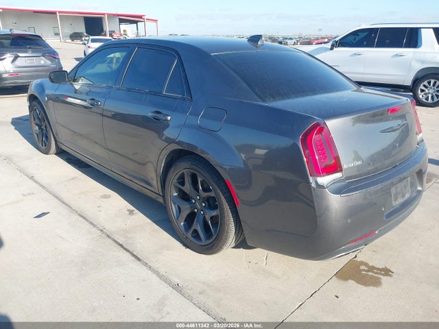 2C3CCADGXNH199177 Chrysler 300 Touring L