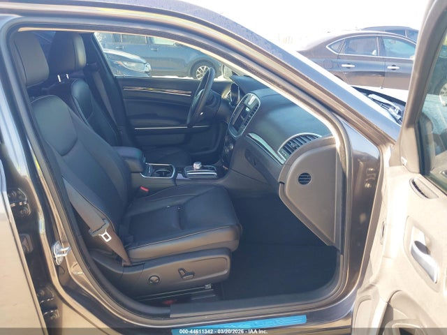 2C3CCADGXNH199177 Chrysler 300 Touring L