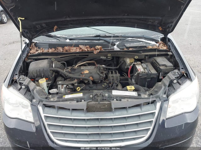 Продаж на аукціоні авто 2010 Chrysler Town & Country Touring, vin: 2A4RR5D15AR148465, номер лоту: 44611358