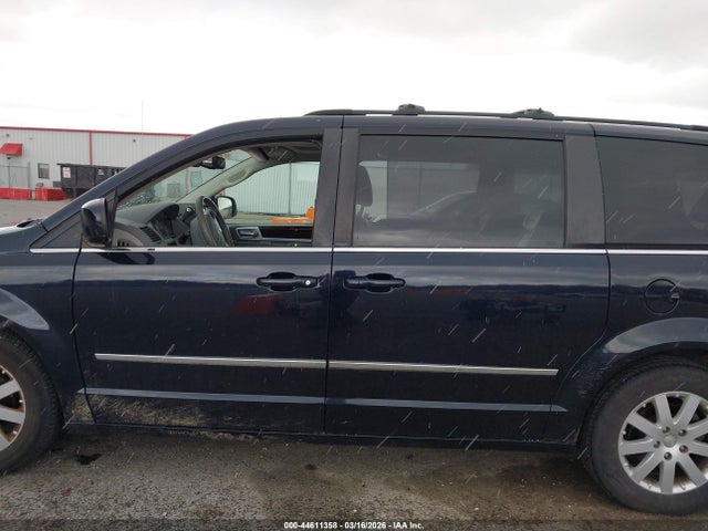 Продаж на аукціоні авто 2010 Chrysler Town & Country Touring, vin: 2A4RR5D15AR148465, номер лоту: 44611358