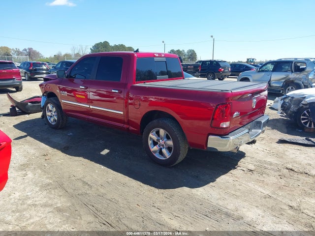2013 RAM 1500 1C6RR6LTXDS656648 Photo 2