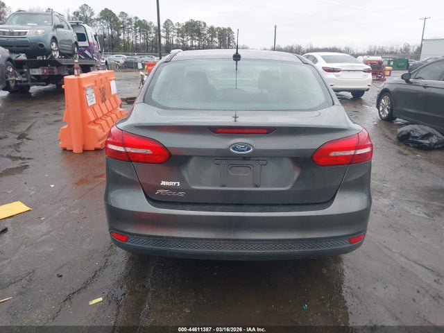 Ford FOCUS S 2018 1FADP3E24JL300168 Image 16