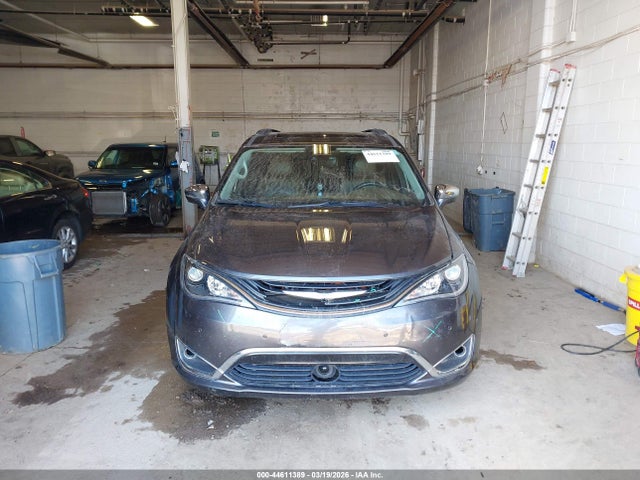 44611389 :رقم المزاد ، 2C4RC1N79JR364614 vin ، 2018 Chrysler Pacifica Hybrid Limited مزاد بيع