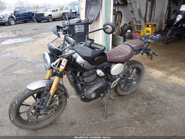 SMTT147Y1RNA11235 Triumph Motorcycle Scrambler 400 X