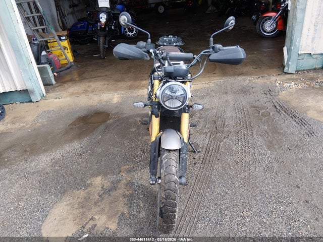 SMTT147Y1RNA11235 Triumph Motorcycle Scrambler 400 X
