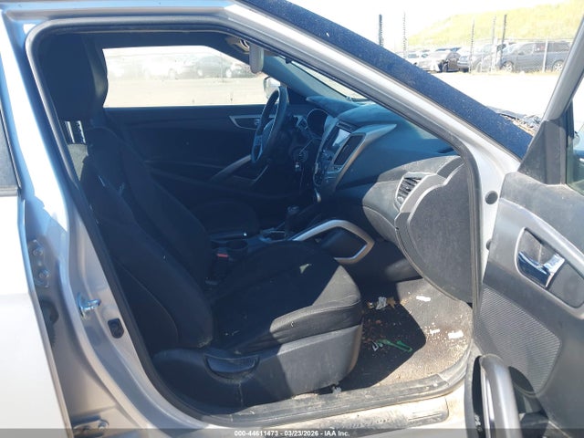 KMHTC6AD6GU269935 Hyundai Veloster