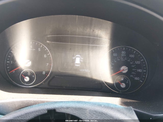 5XYPG4A32KG565745 KIA Sorento 2.4l Lx