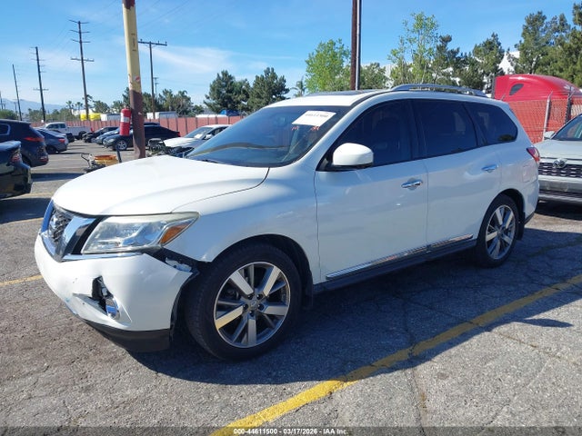 Продаж на аукціоні авто 2015 Nissan Pathfinder Platinum, vin: 5N1AR2MN6FC640258, номер лоту: 44611500