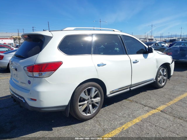 Продаж на аукціоні авто 2015 Nissan Pathfinder Platinum, vin: 5N1AR2MN6FC640258, номер лоту: 44611500