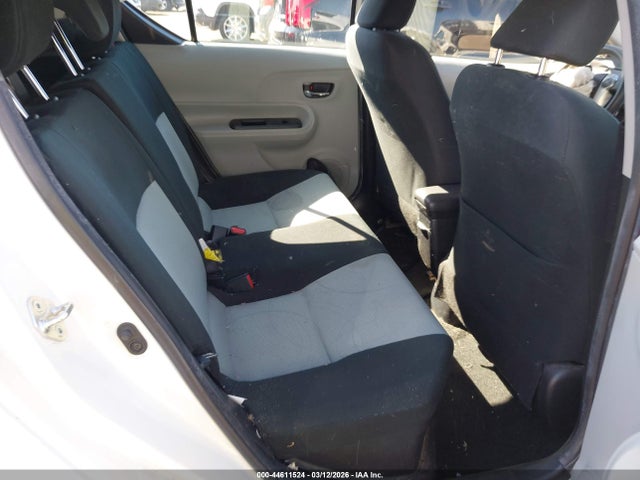 JTDKDTB32E1562070 Toyota Prius C Two