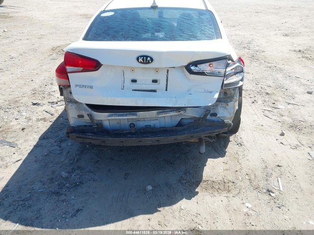 KIA FORTE LX 2017 3KPFK4A77HE114748 Image 13