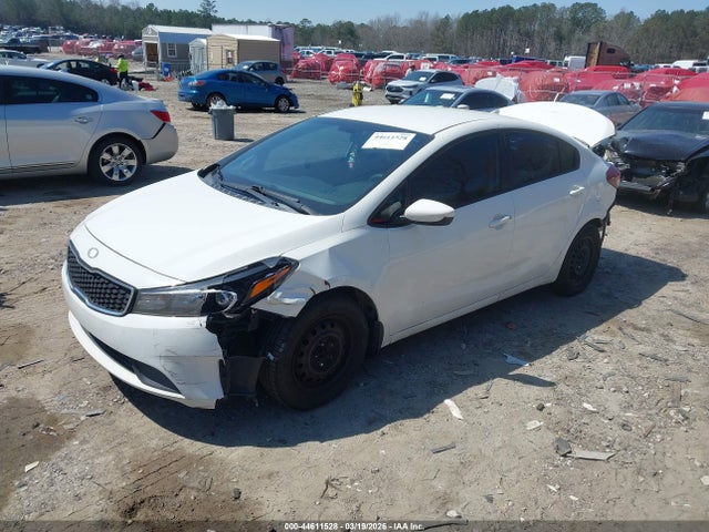 KIA FORTE LX 2017 3KPFK4A77HE114748 Image 2