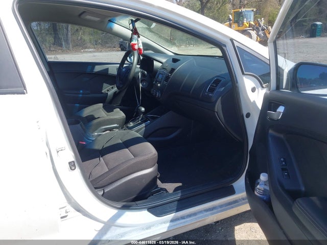 KIA FORTE LX 2017 3KPFK4A77HE114748 Image 5