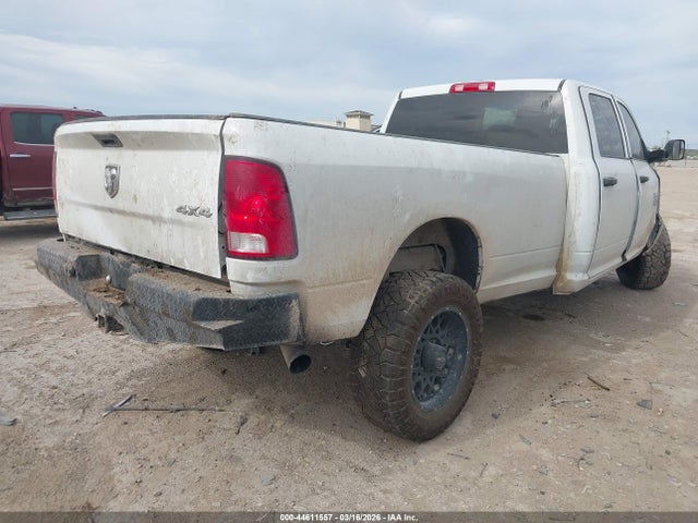 44611557 :رقم المزاد ، 3C6UR5HL3JG164818 vin ، 2018 Ram 2500 Tradesman  4x4 8' Box مزاد بيع