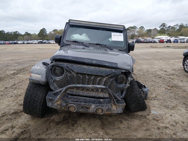 44611560 :رقم المزاد ، 1C4HJXDG4KW657643 vin ، 2019 Jeep Wrangler Unlimited Sport Altitude 4x4 مزاد بيع
