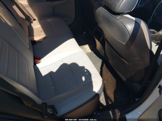 44611567 :رقم المزاد ، 4T1BF1FK7HU399334 vin ، 2017 Toyota Camry Se مزاد بيع