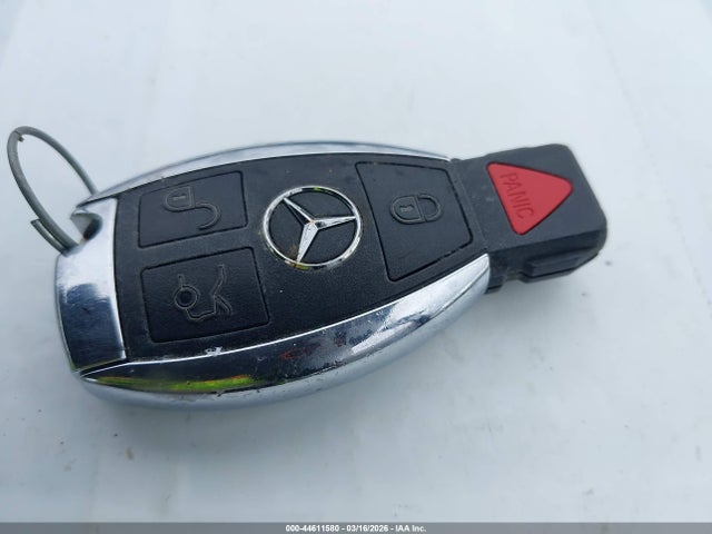 2015 Mercedes-benz C 300 4matic მანქანა იყიდება აუქციონზე, vin: 55SWF4KB9FU021064, აუქციონის ნომერი: 44611580