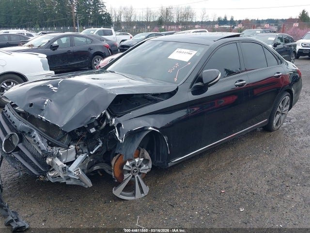 2015 Mercedes-benz C 300 4matic მანქანა იყიდება აუქციონზე, vin: 55SWF4KB9FU021064, აუქციონის ნომერი: 44611580
