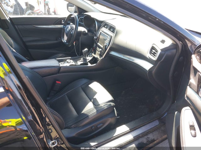 1N4AA6AV0KC363808 Nissan Maxima 3.5 Sl