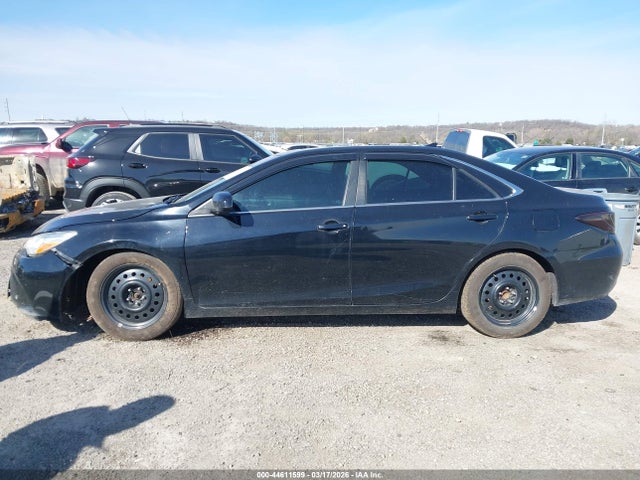 44611599 :رقم المزاد ، 4T1BK1FK3HU577896 vin ، 2017 Toyota Camry Xle V6 مزاد بيع