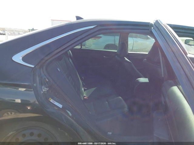 44611599 :رقم المزاد ، 4T1BK1FK3HU577896 vin ، 2017 Toyota Camry Xle V6 مزاد بيع
