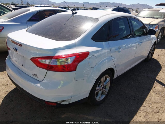 Ford FOCUS SE 2014 1FADP3F28EL431284 Image 4