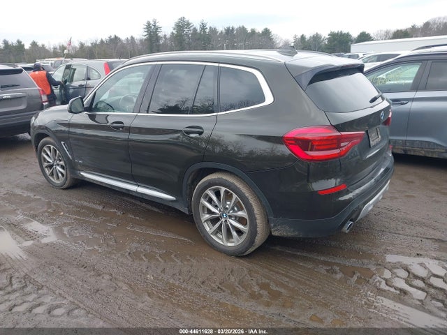 2018 BMW X3 5UXTR9C51JLD60359 Photo 2