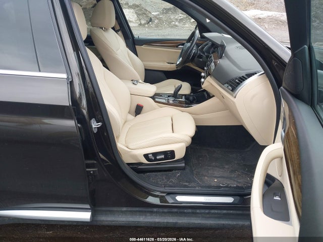 2018 BMW X3 5UXTR9C51JLD60359 Photo 4