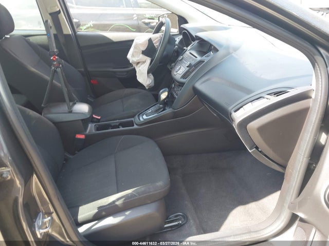 44611632 :رقم المزاد ، 1FADP3FE6HL324555 vin ، 2017 Ford Focus Se مزاد بيع